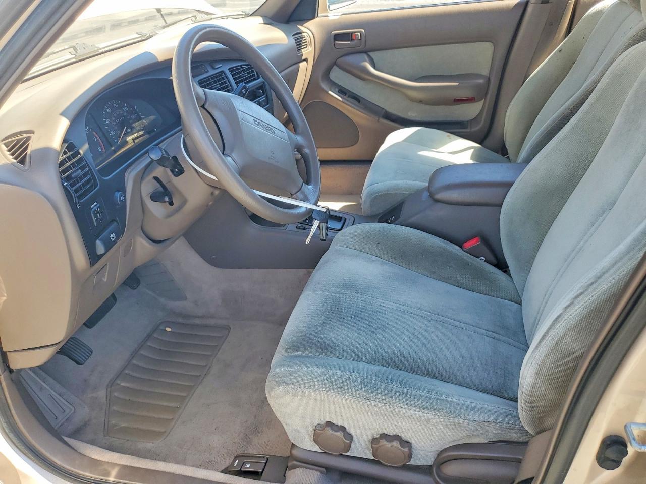 1993 Toyota Camry Le - Фото 7