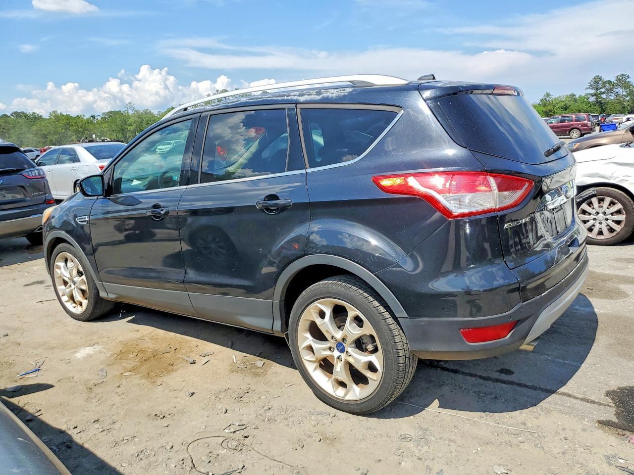 2014 Ford Escape Titanium - Image 2