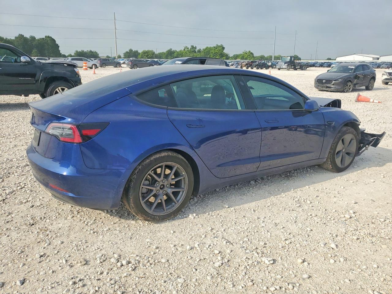 2019 Tesla Model 3 - Фото 3