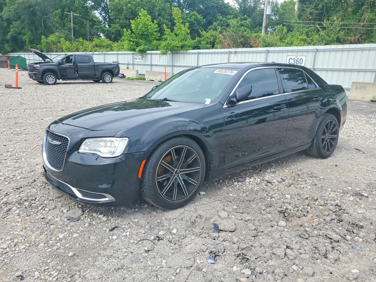 2017 Chrysler 300 Limited