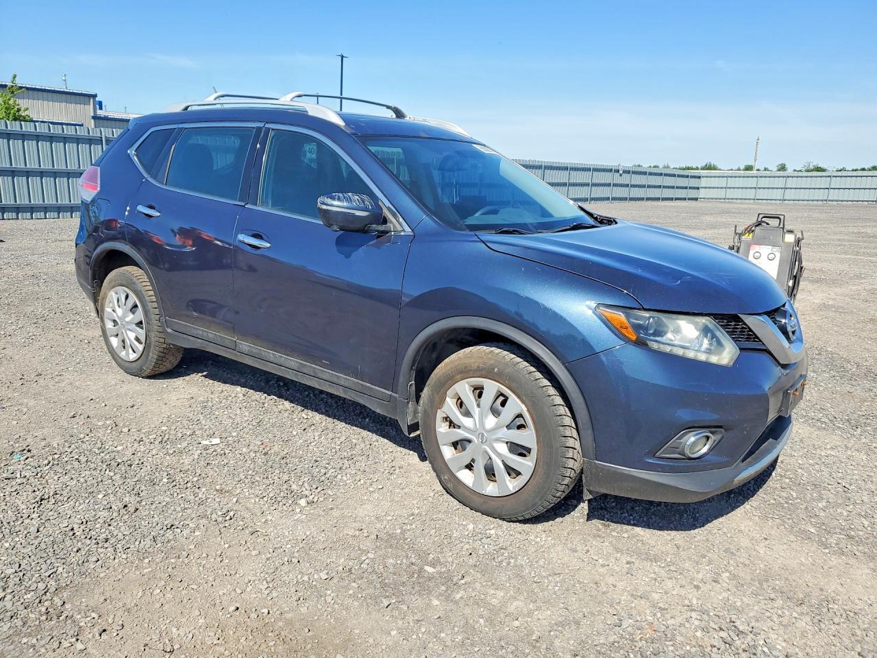 2015 Nissan Rogue S - Фото 4