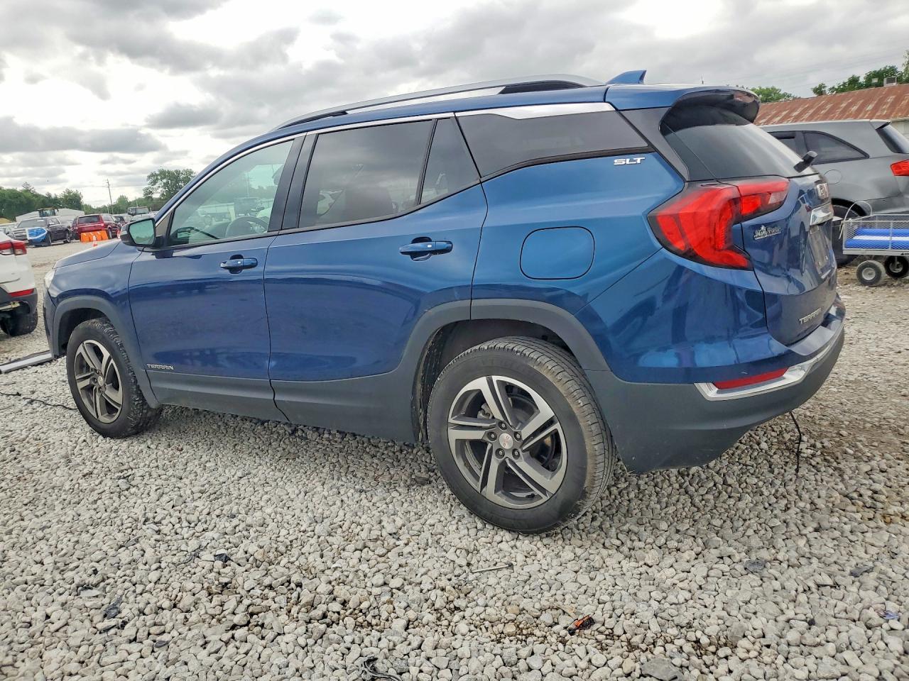 2021 GMC Terrain Slt - Фото 2