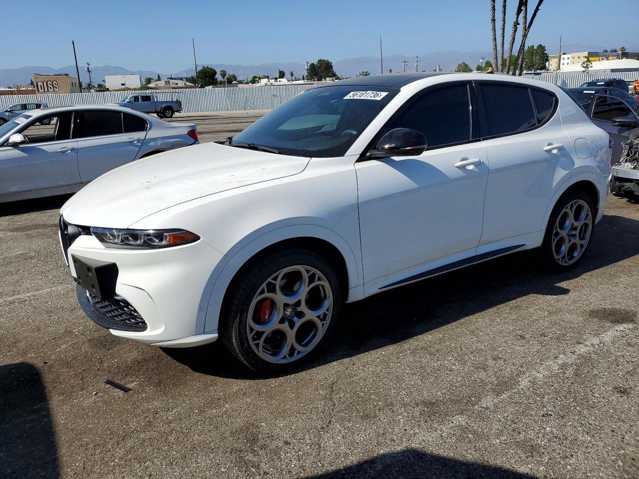 2025 Alfa Romeo Tonale Tributo Italiano