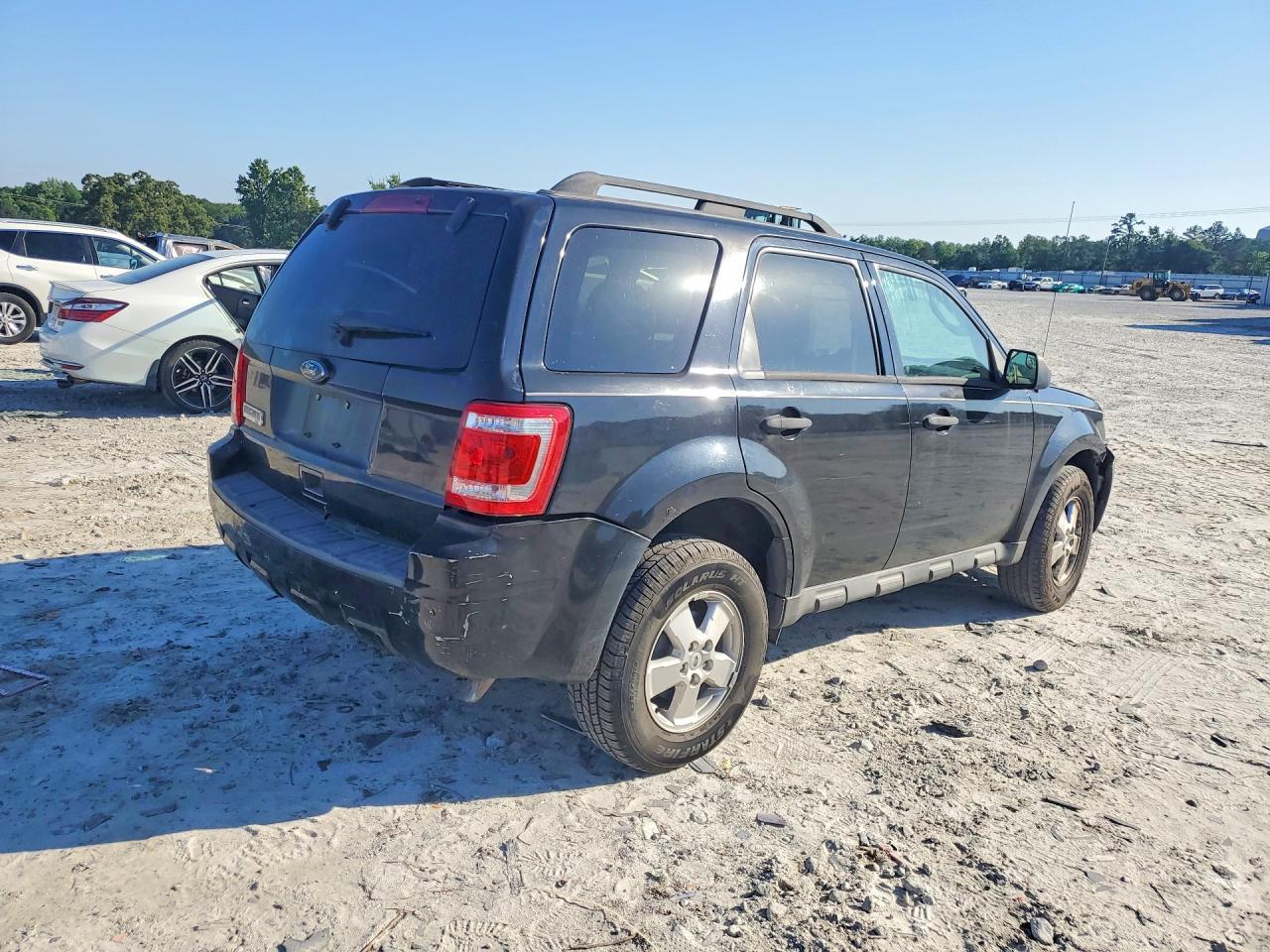 2010 Ford Escape Xlt - Фото 3