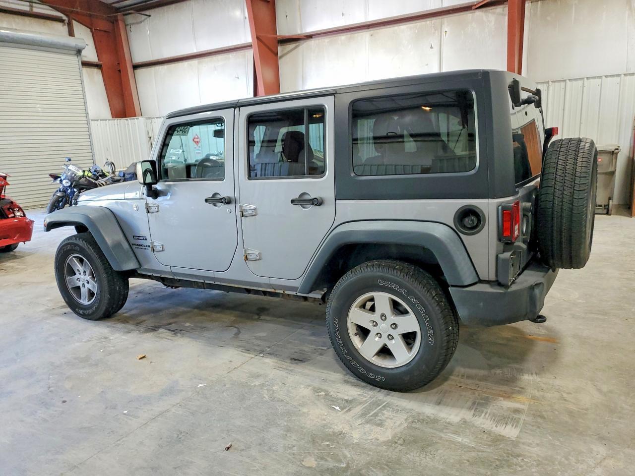 2013 Jeep Wrangler Unlimited Sport - Image 2