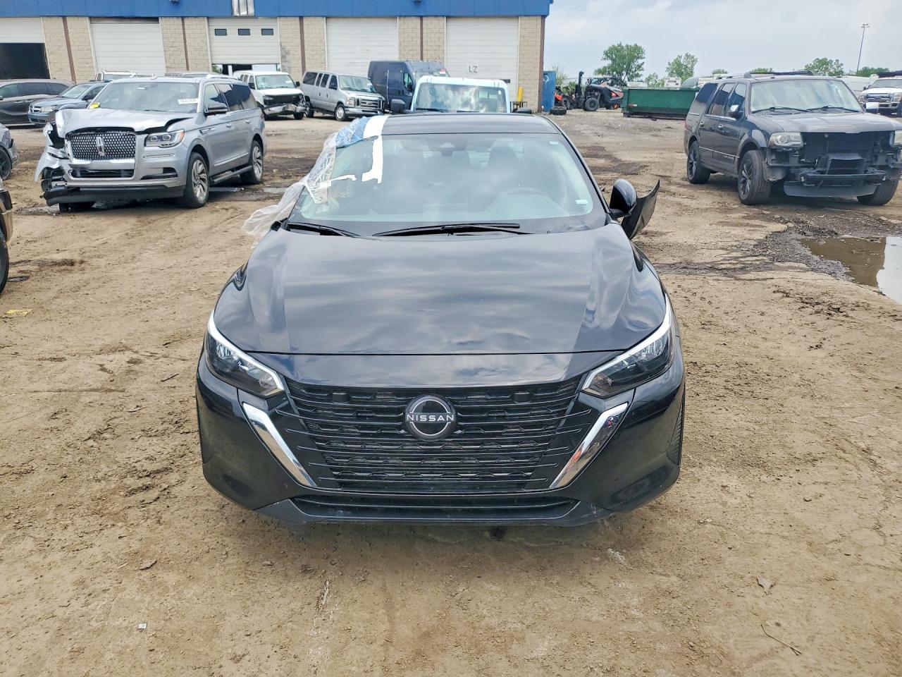 2025 Nissan Sentra S - Image 5