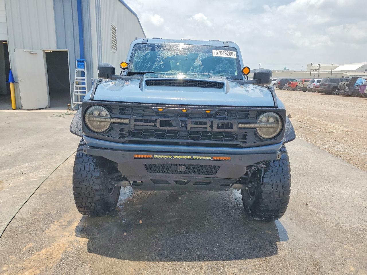 2023 Ford Bronco Base - Image 5
