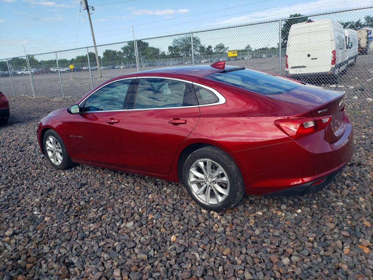 2025 Chevrolet Malibu Lt - Image 2