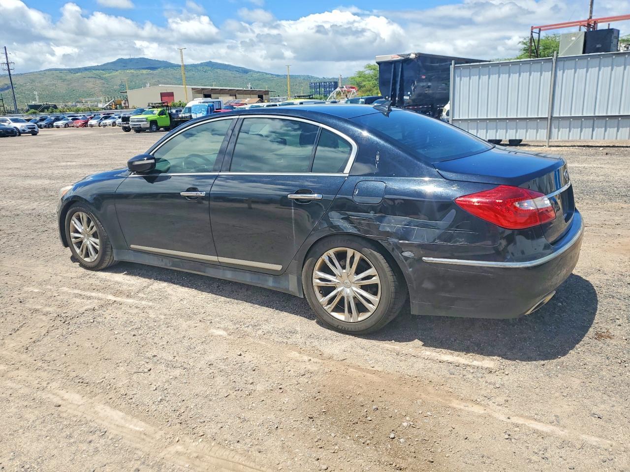 2012 Hyundai Genesis 4.6L - Image 2