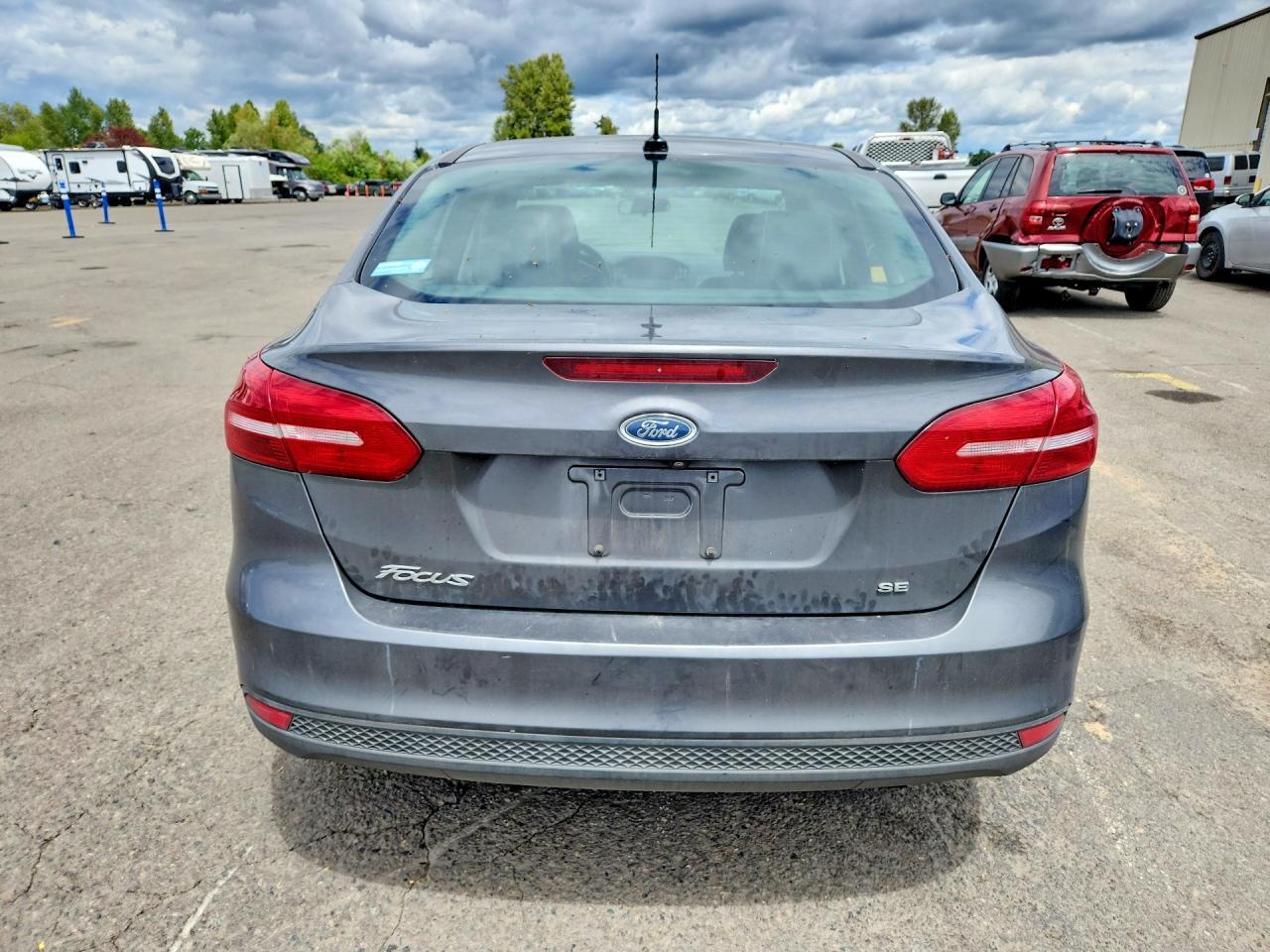 2018 Ford Focus Se - Image 6