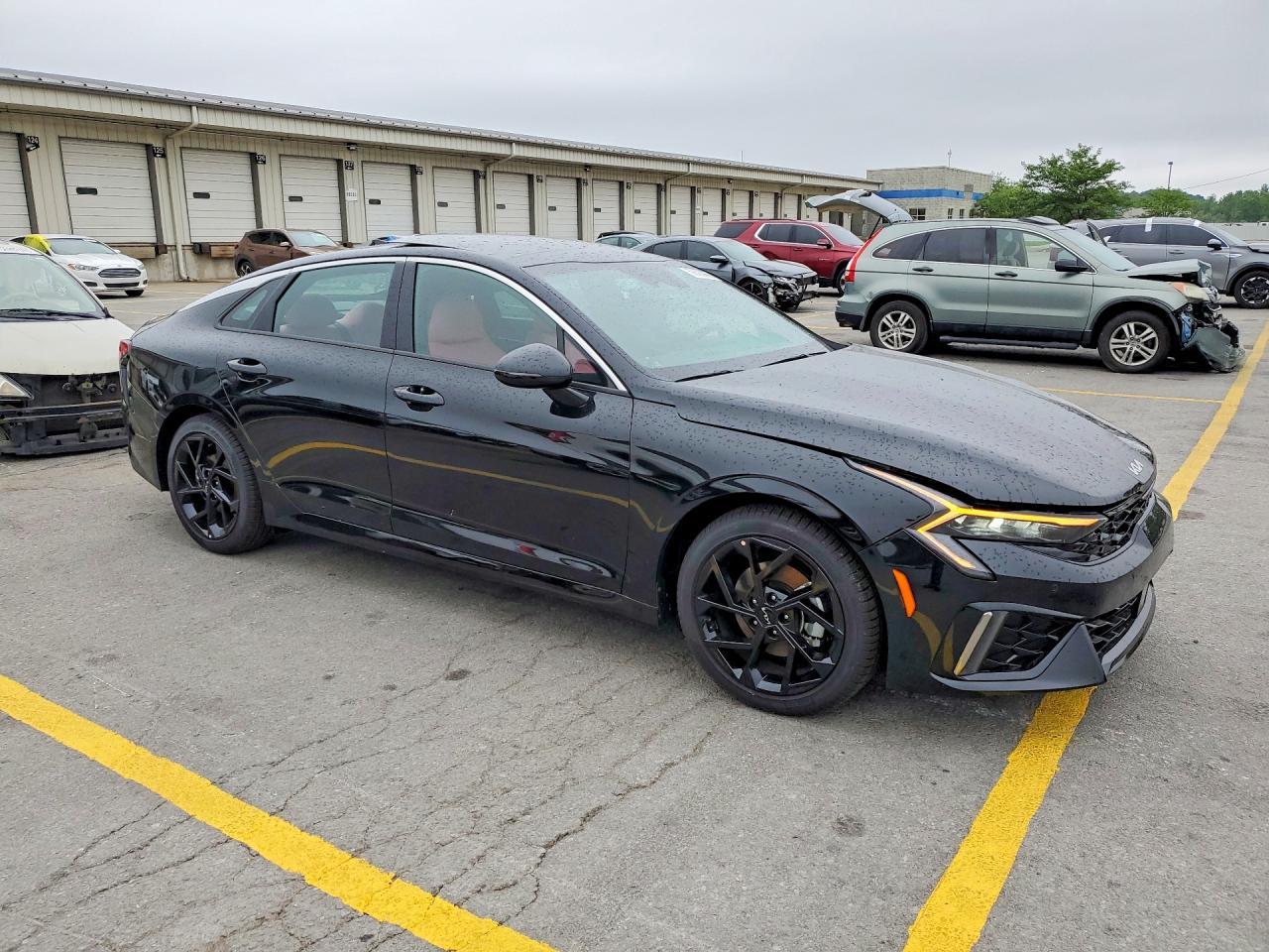 2026 Kia K5 - Фото 4