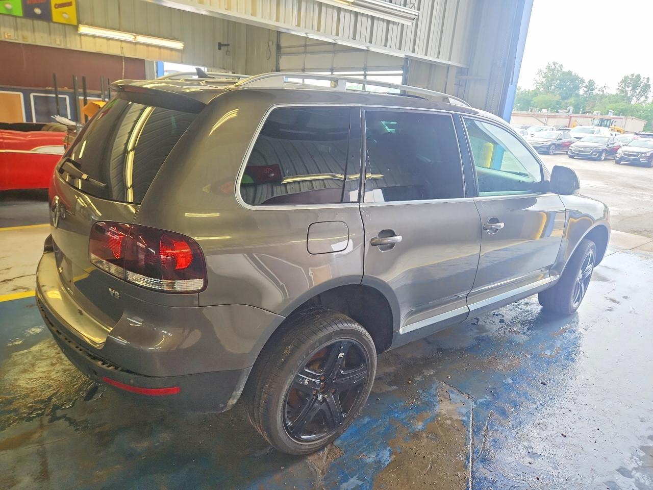 2008 Volkswagen Touareg 2 V8 - Фото 3