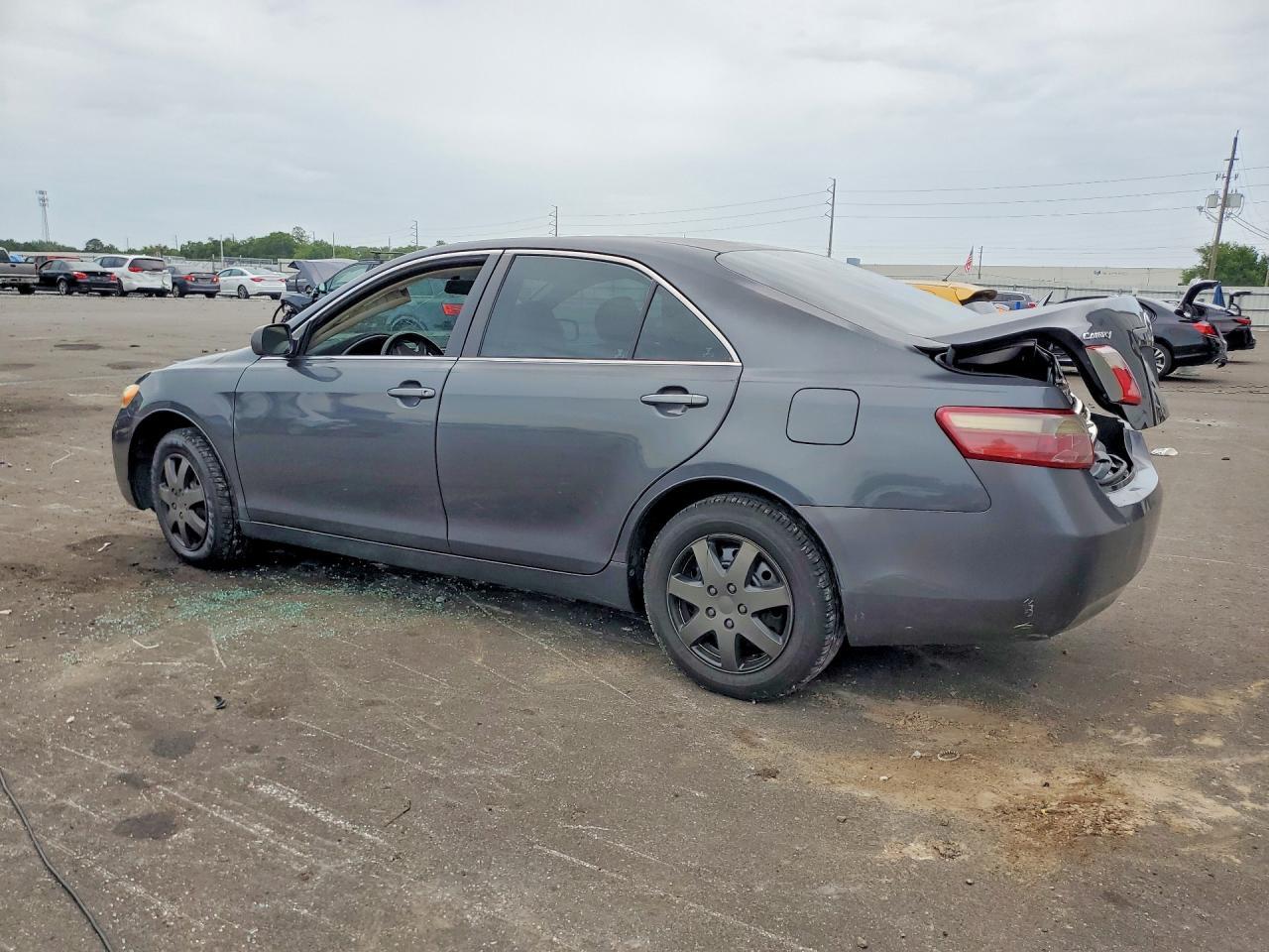 2007 Toyota Camry Le - Фото 2