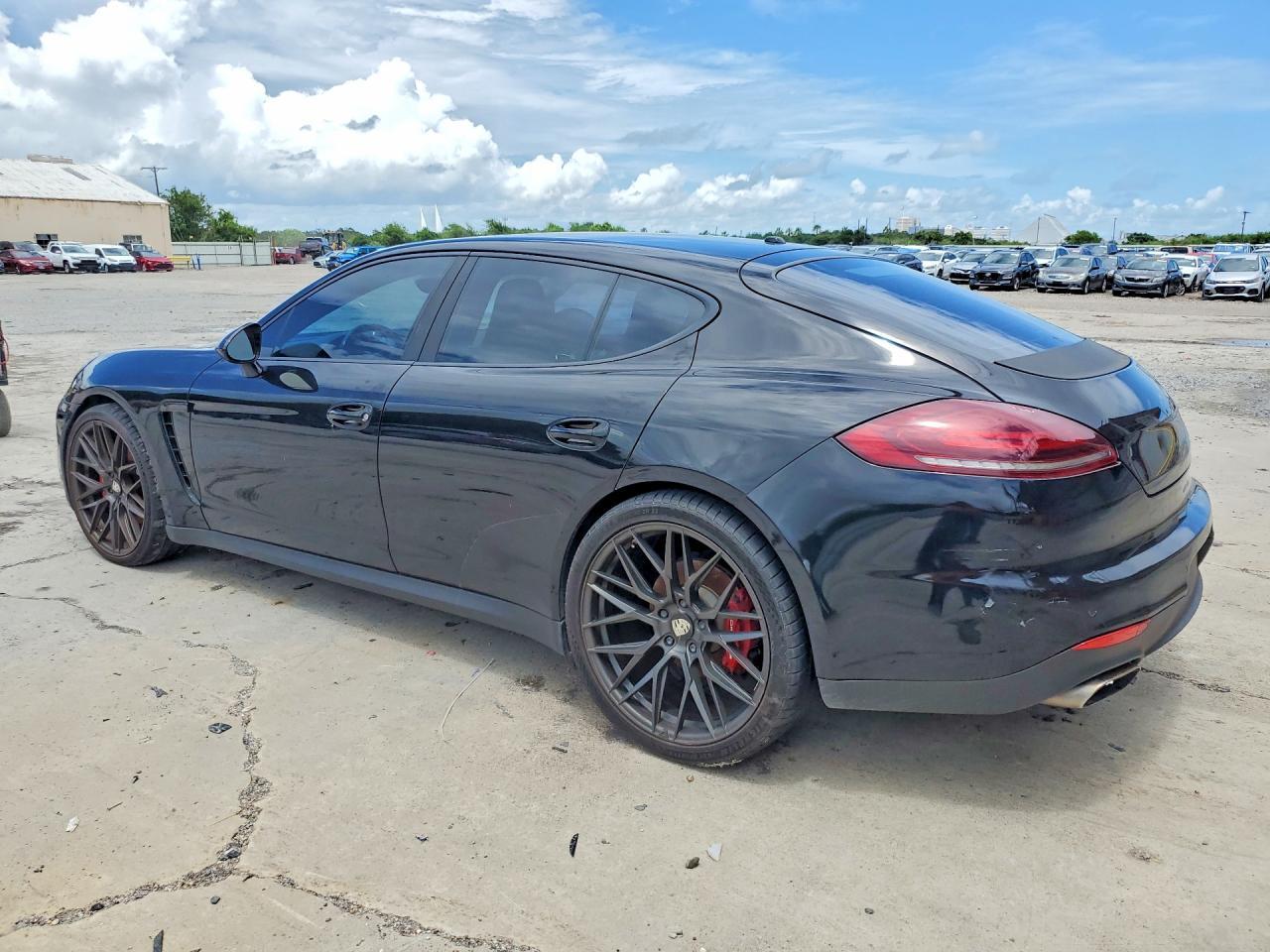 2014 Porsche Panamera 2 - Image 2