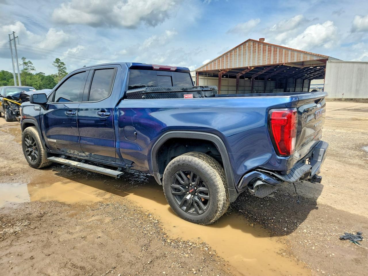 2020 GMC Sierra C1500 Elevation - Image 2