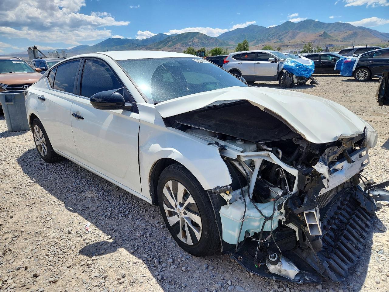 2019 Nissan Altima S - Фото 4