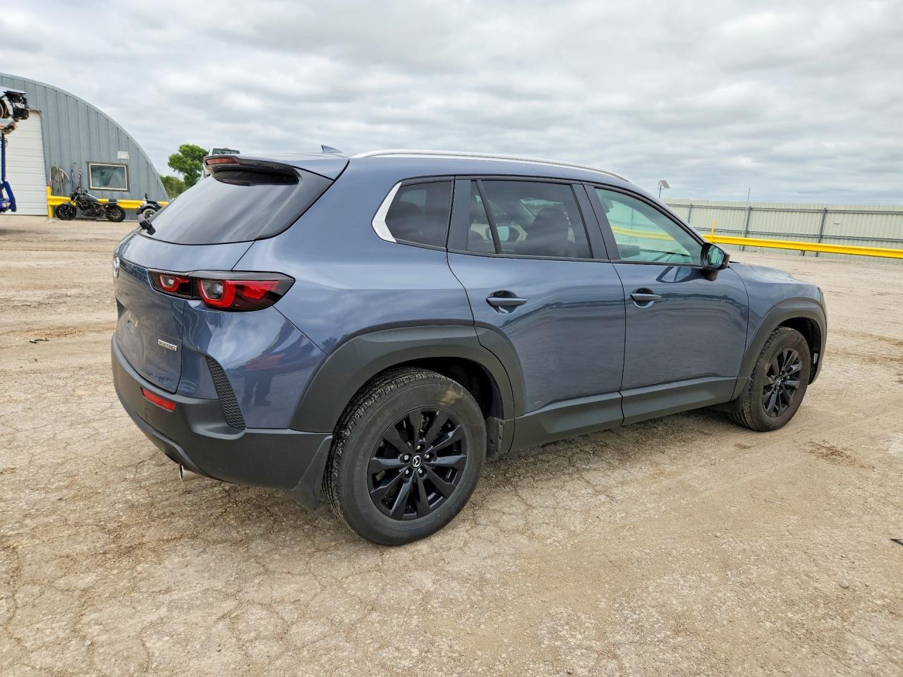 2025 Mazda Cx-50 Premium - Фото 3