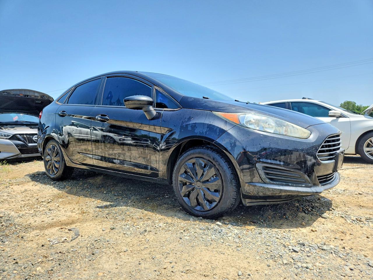 2015 Ford Fiesta S - Фото 4