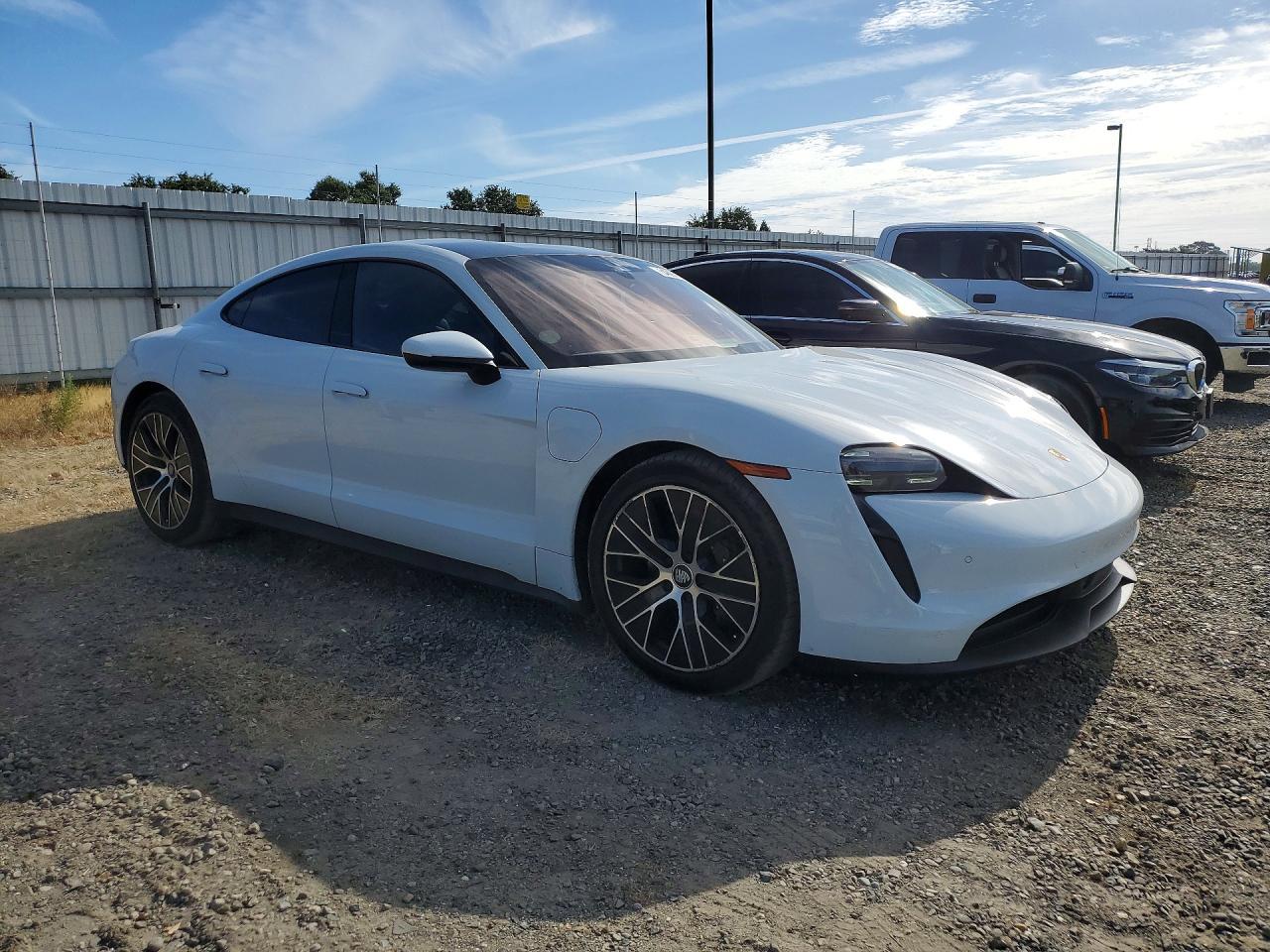 2021 Porsche Taycan - Фото 4