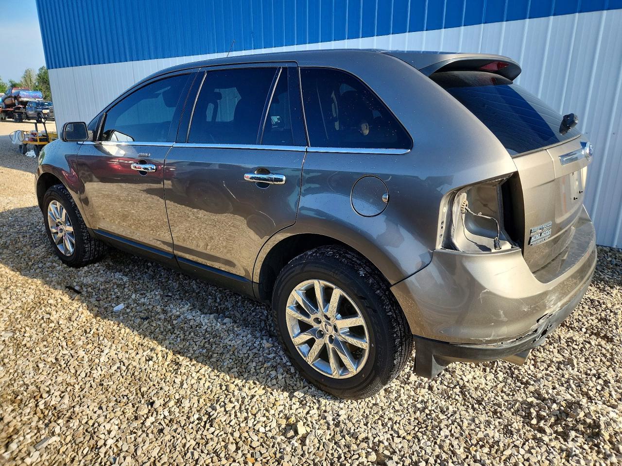 2014 Ford Edge Limited - Image 2