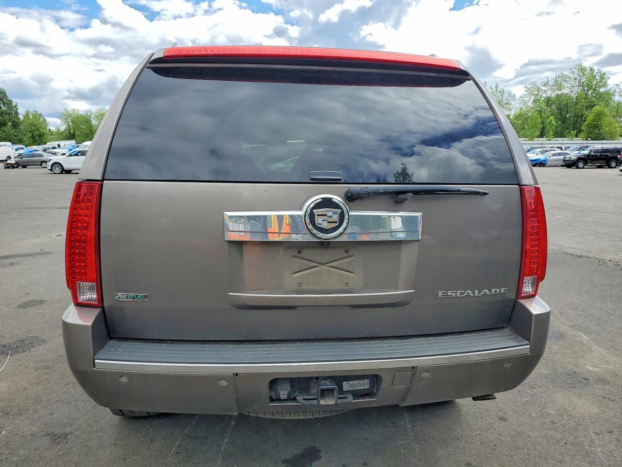 2011 Cadillac Escalade Premium - Фото 6