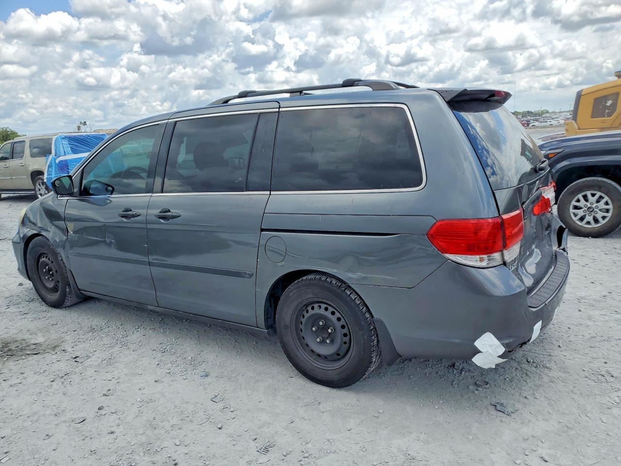 2010 Honda Odyssey Lx - Фото 2