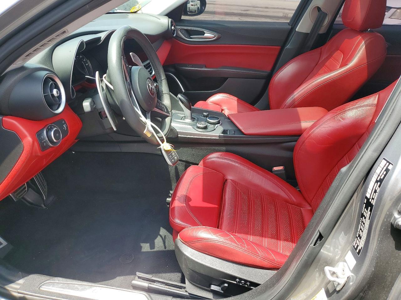 2018 Alfa Romeo Giulia Ti - Фото 7