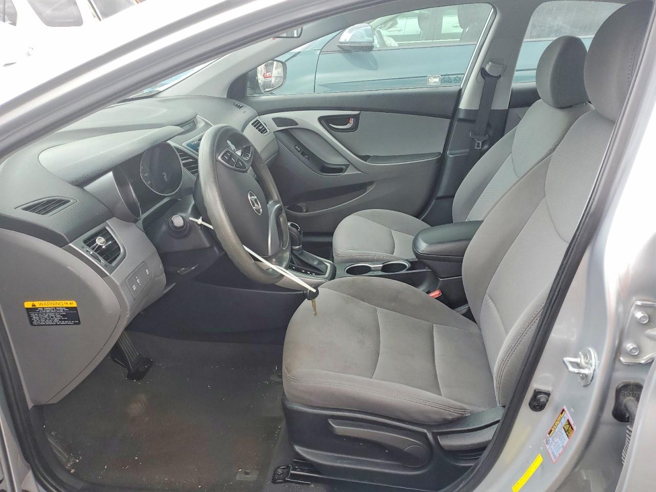 2014 Hyundai Elantra Se - Фото 7