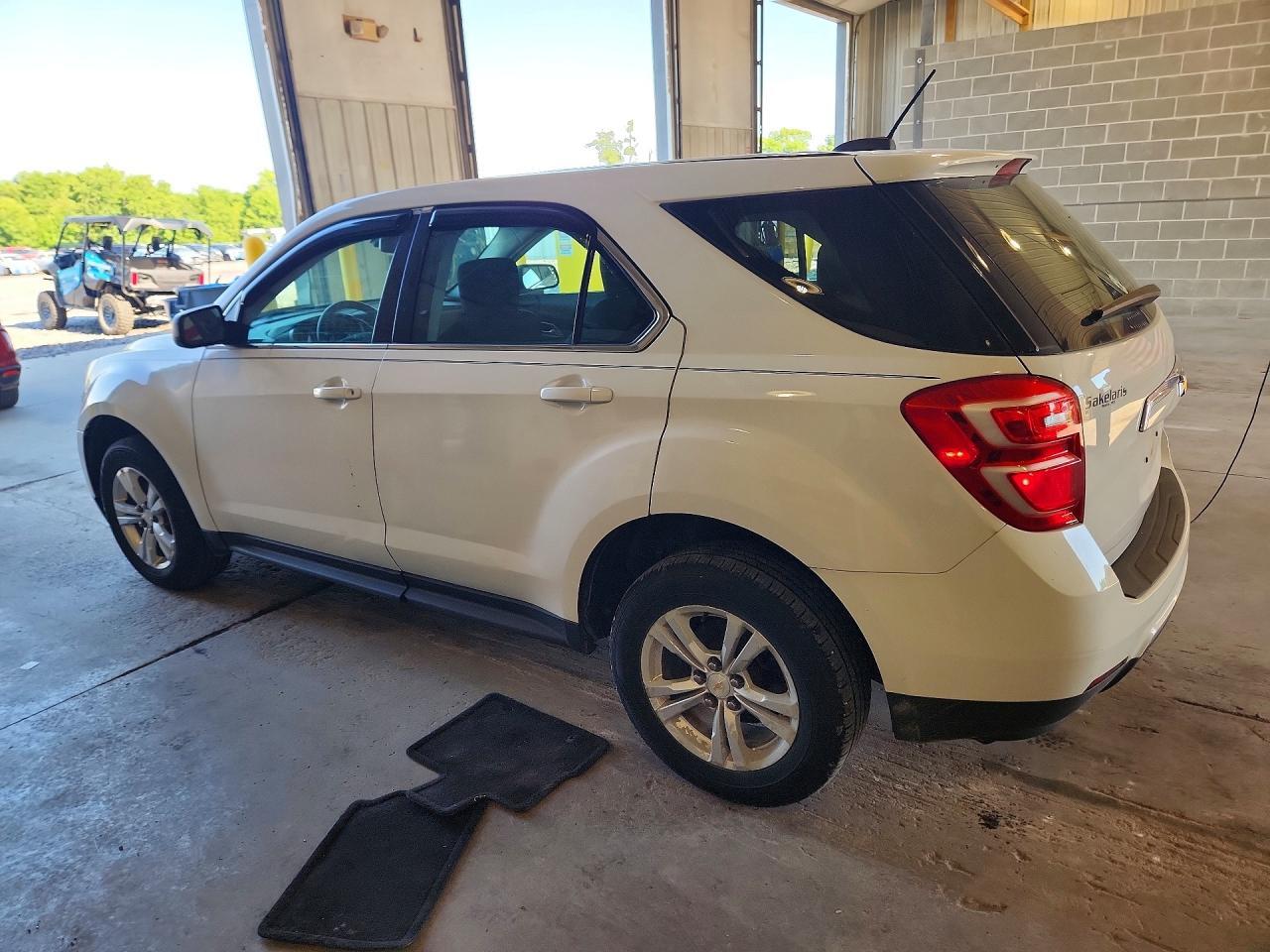 2016 Chevrolet Equinox Ls - Image 2