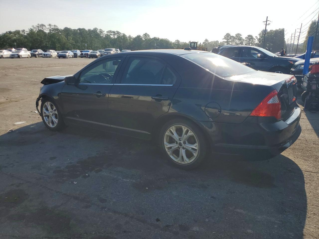 2012 Ford Fusion Se - Фото 2