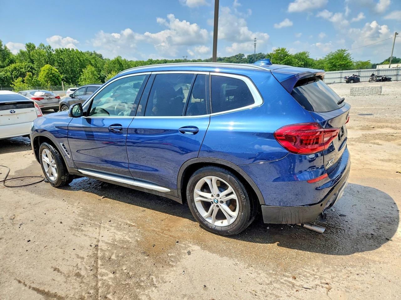 2021 BMW X3 xDrive30I - Фото 2