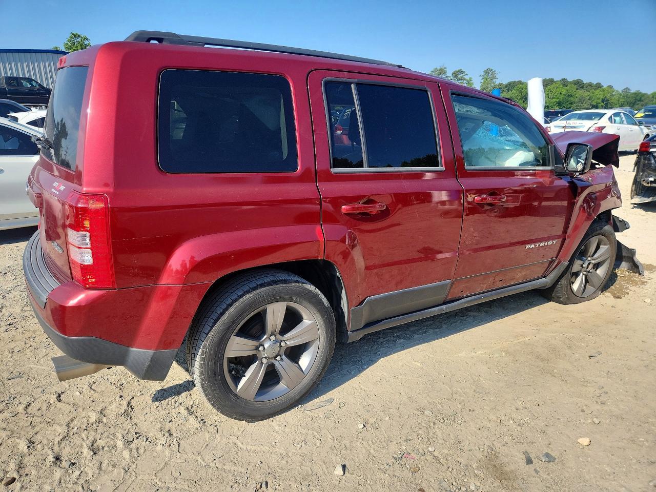 2014 Jeep Patriot Latitude - Фото 3