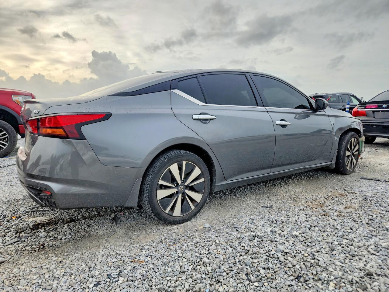 2019 Nissan Altima 2.5 Sv - Image 3