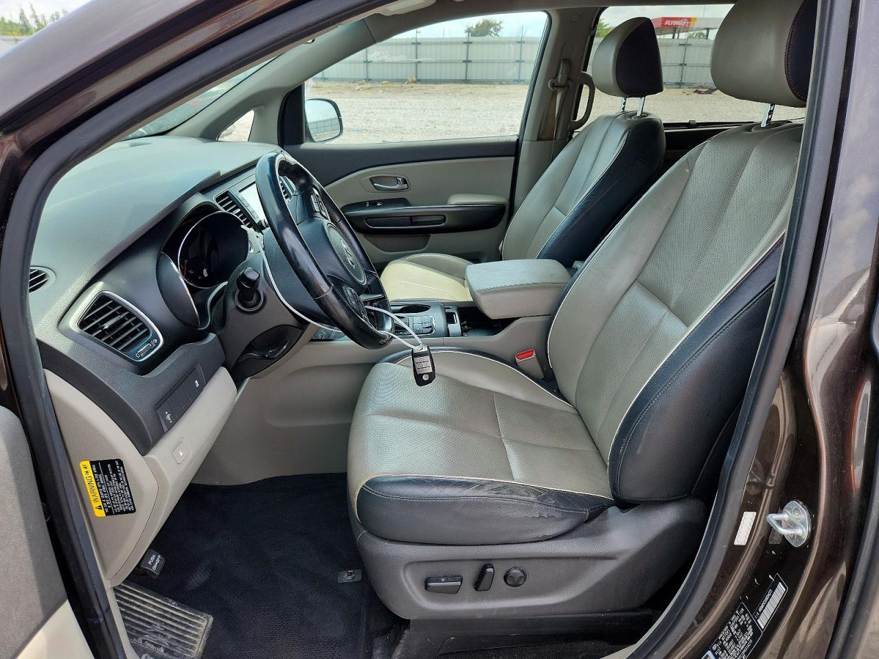 2017 Kia Sedona Lx - Фото 7