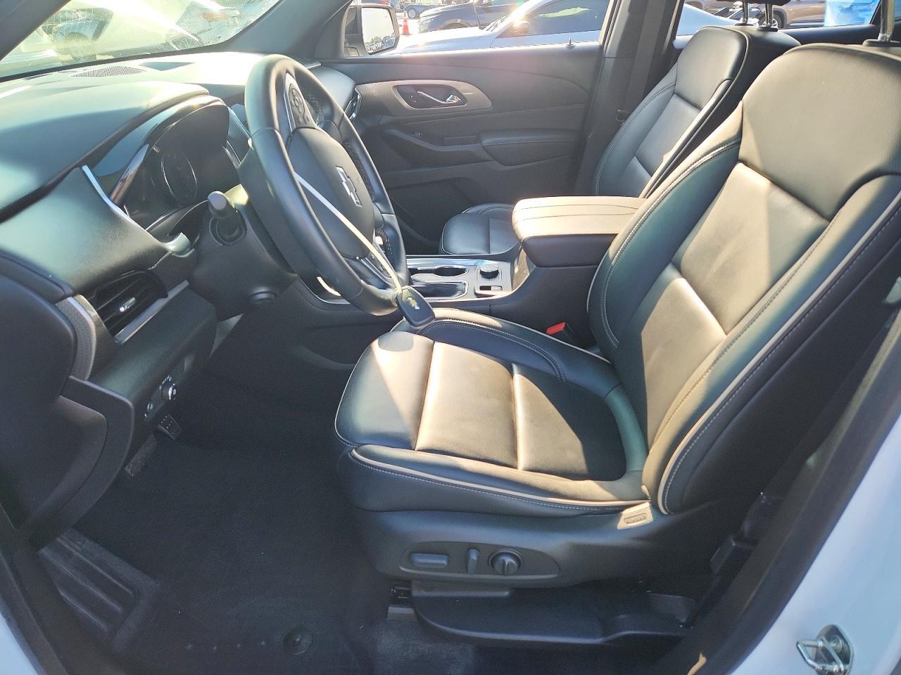 2023 Chevrolet Traverse Premier - Фото 7