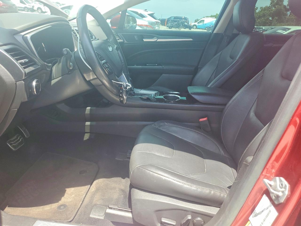 2014 Ford Fusion Titanium Hev - Image 7