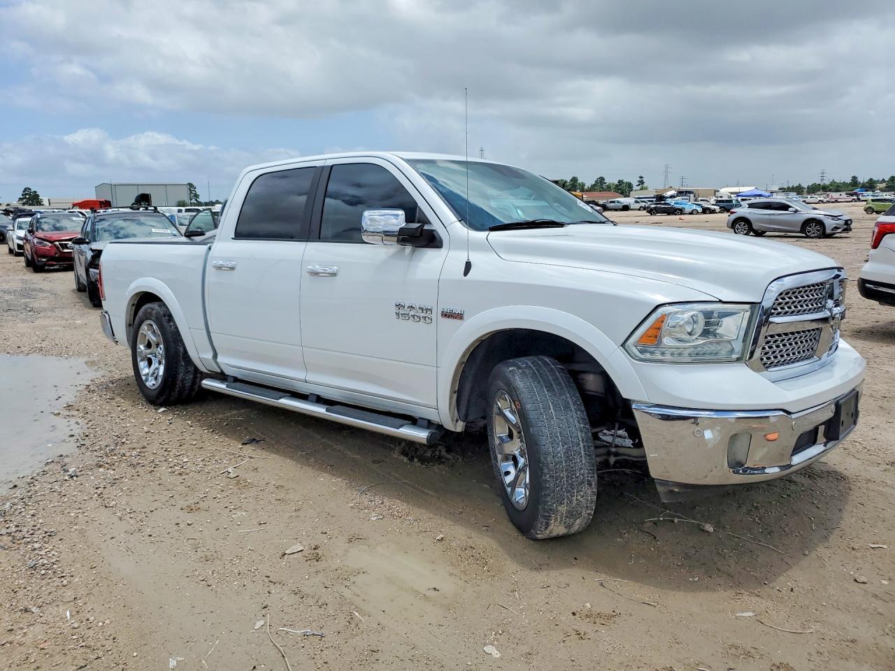 2015 Ram 1500 Laramie - Фото 4