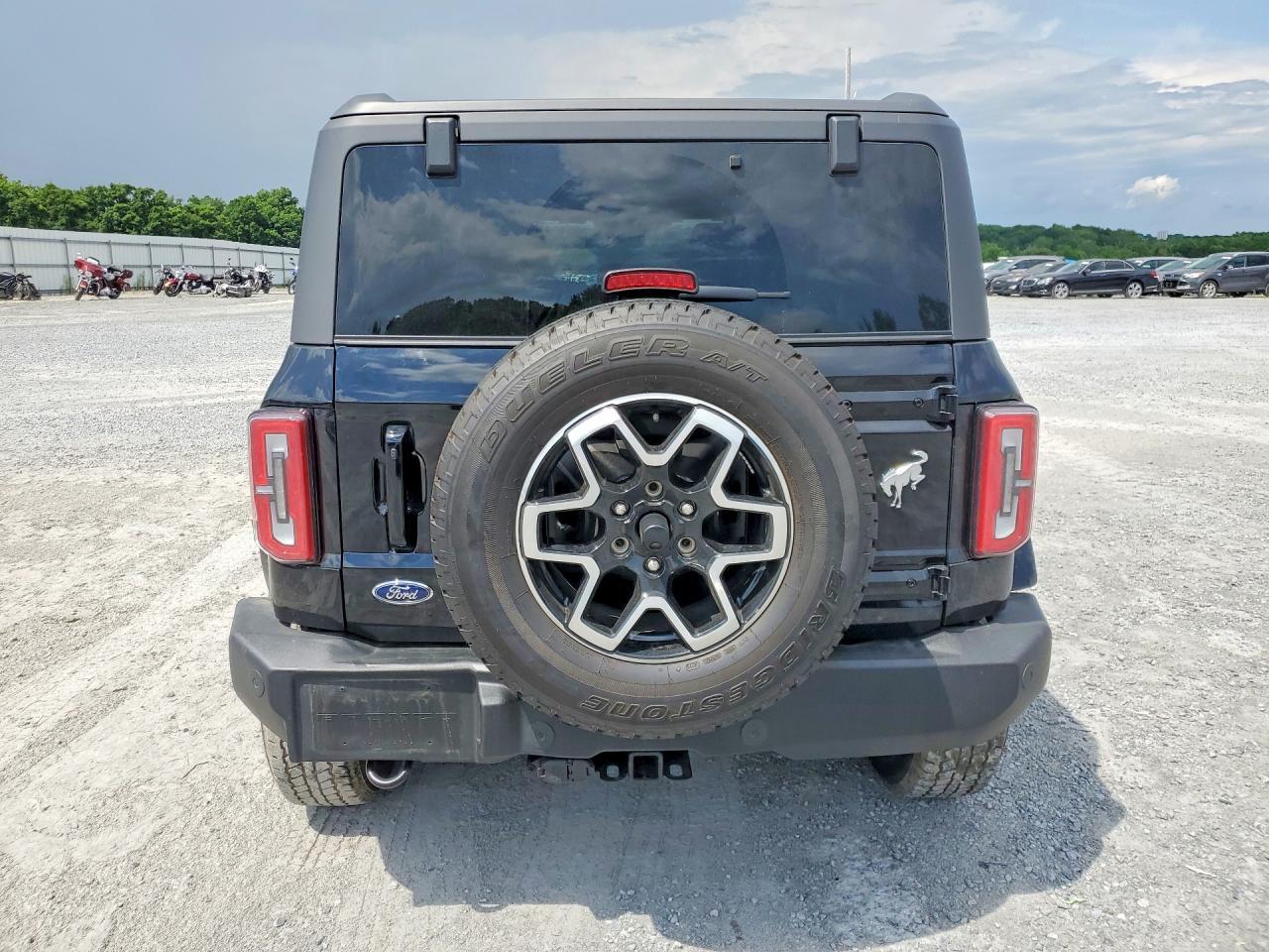2025 Ford Bronco Outer Banks - Фото 6
