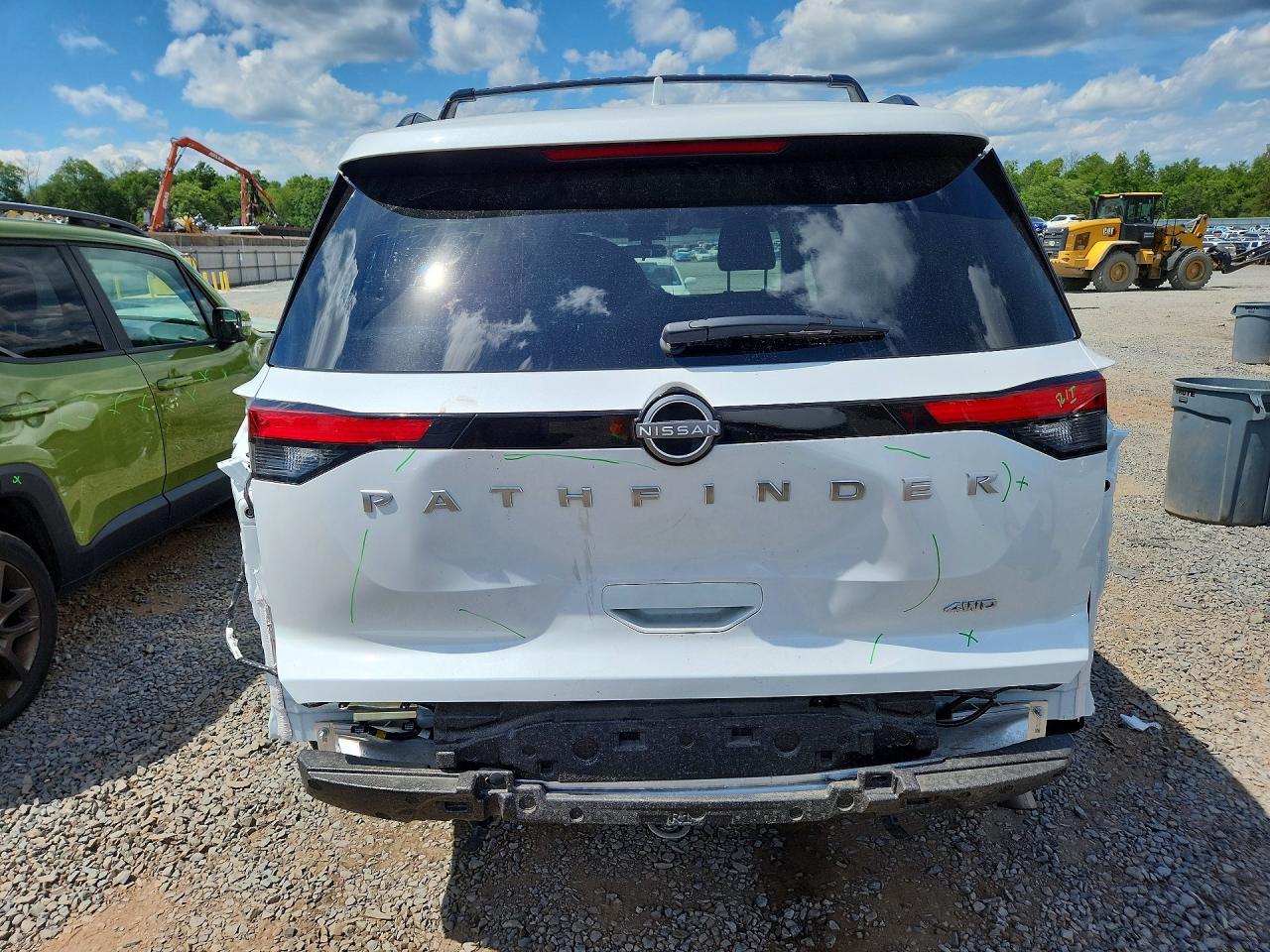 2025 Nissan Pathfinder Sv - Image 6