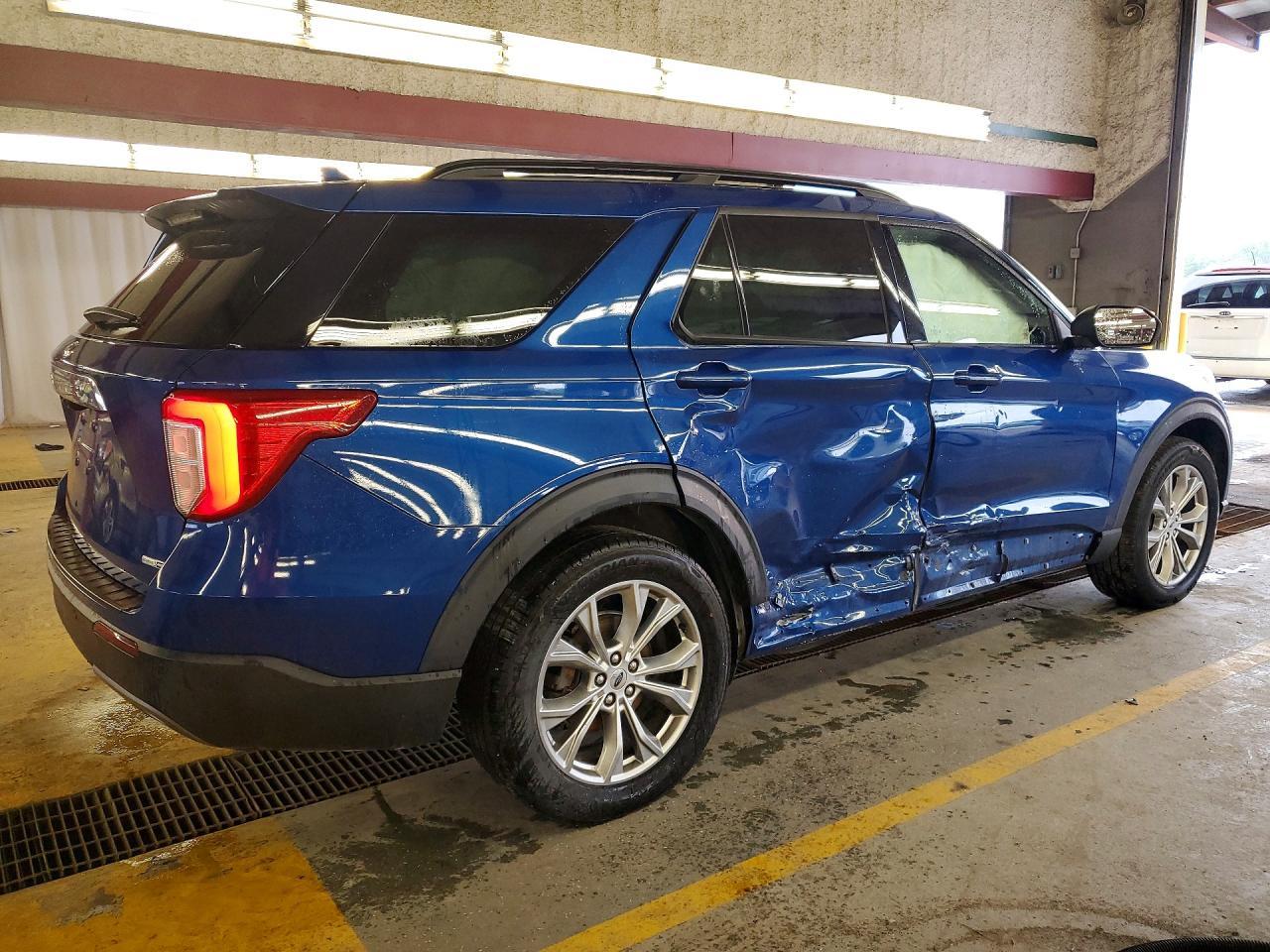 2020 Ford Explorer Xlt - Фото 3
