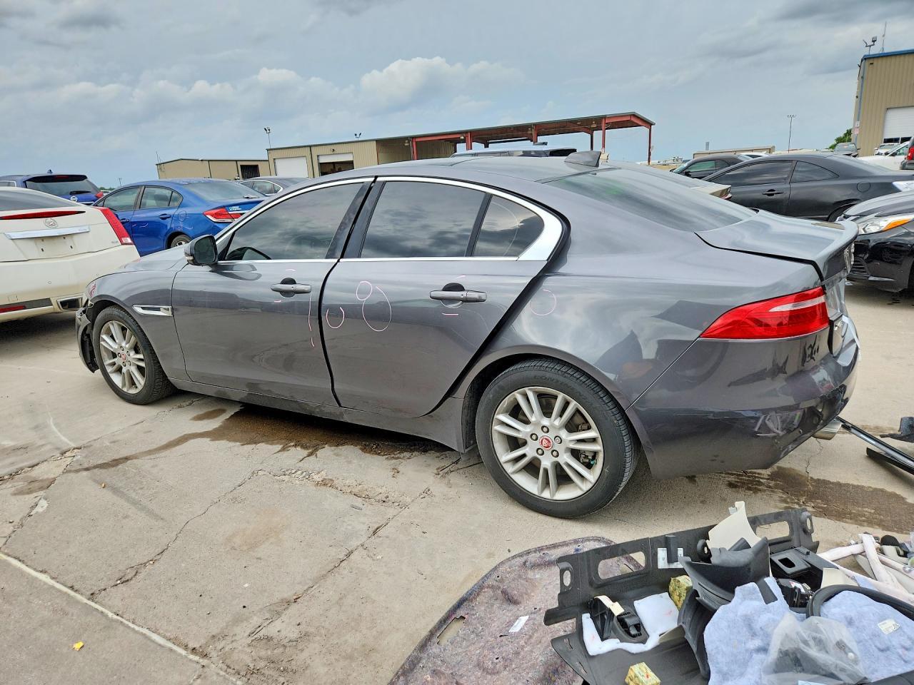 2019 Jaguar Xe Premium - Image 2