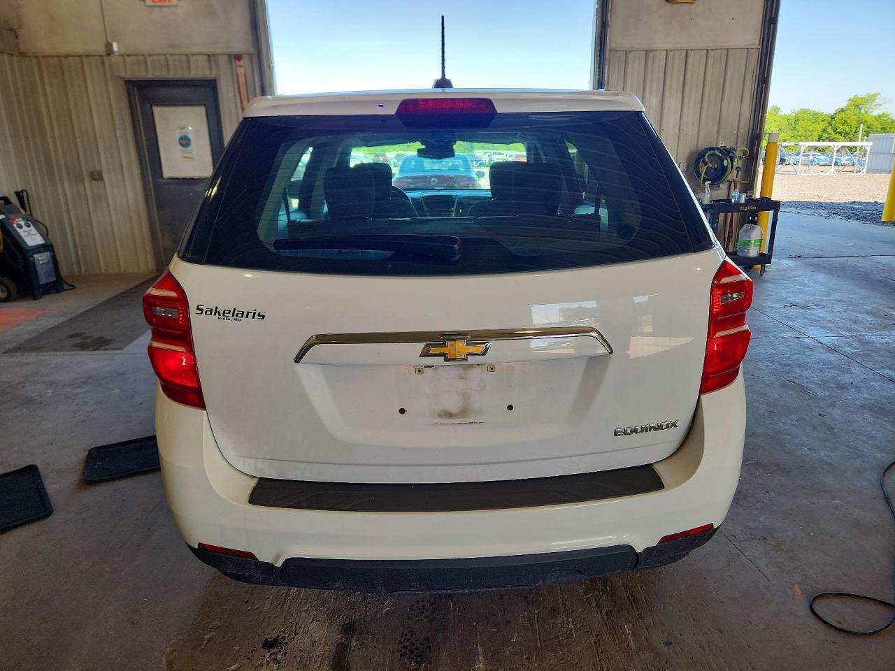 2016 Chevrolet Equinox Ls - Image 6
