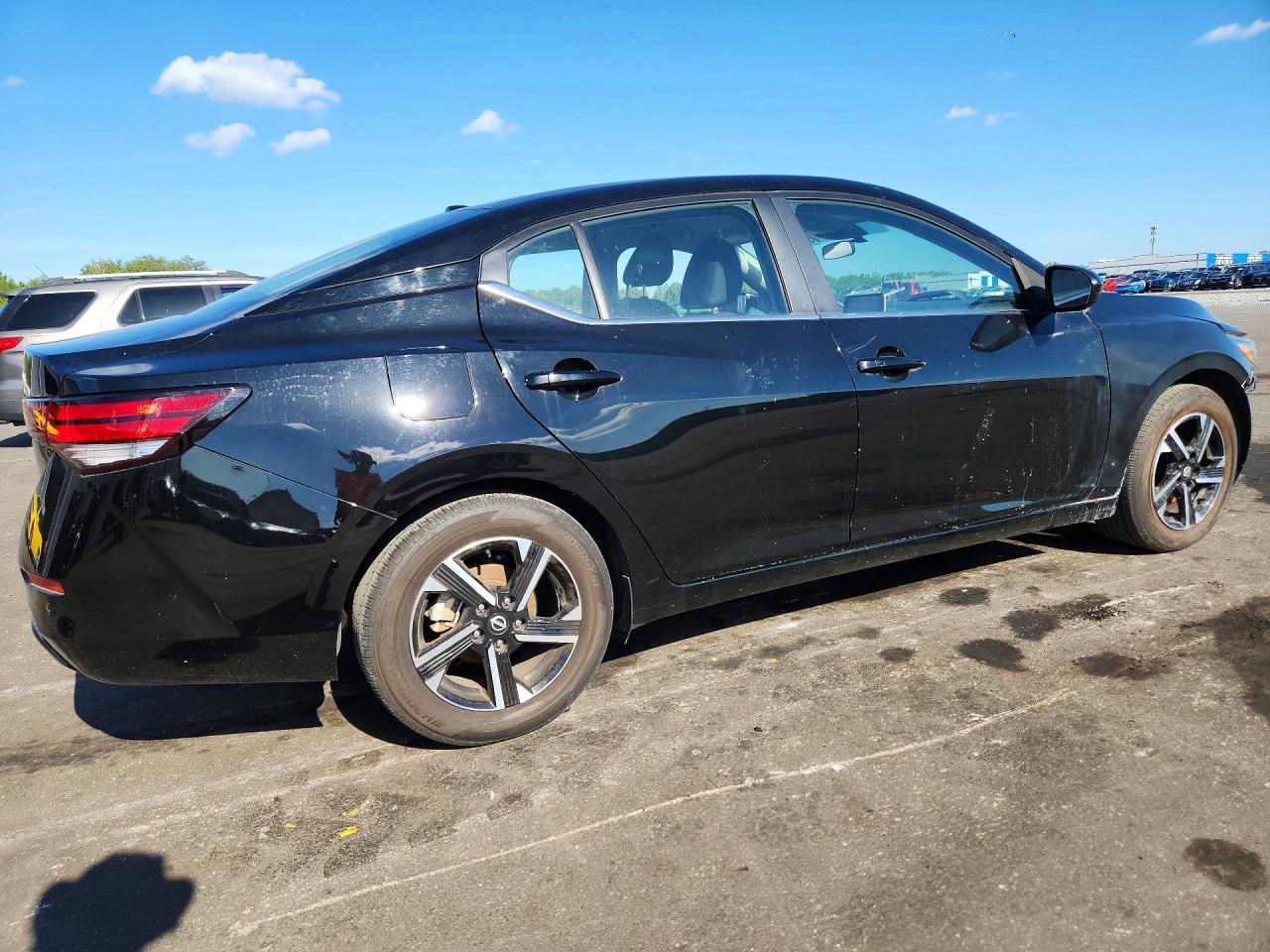 2025 Nissan Sentra Sv - Image 3