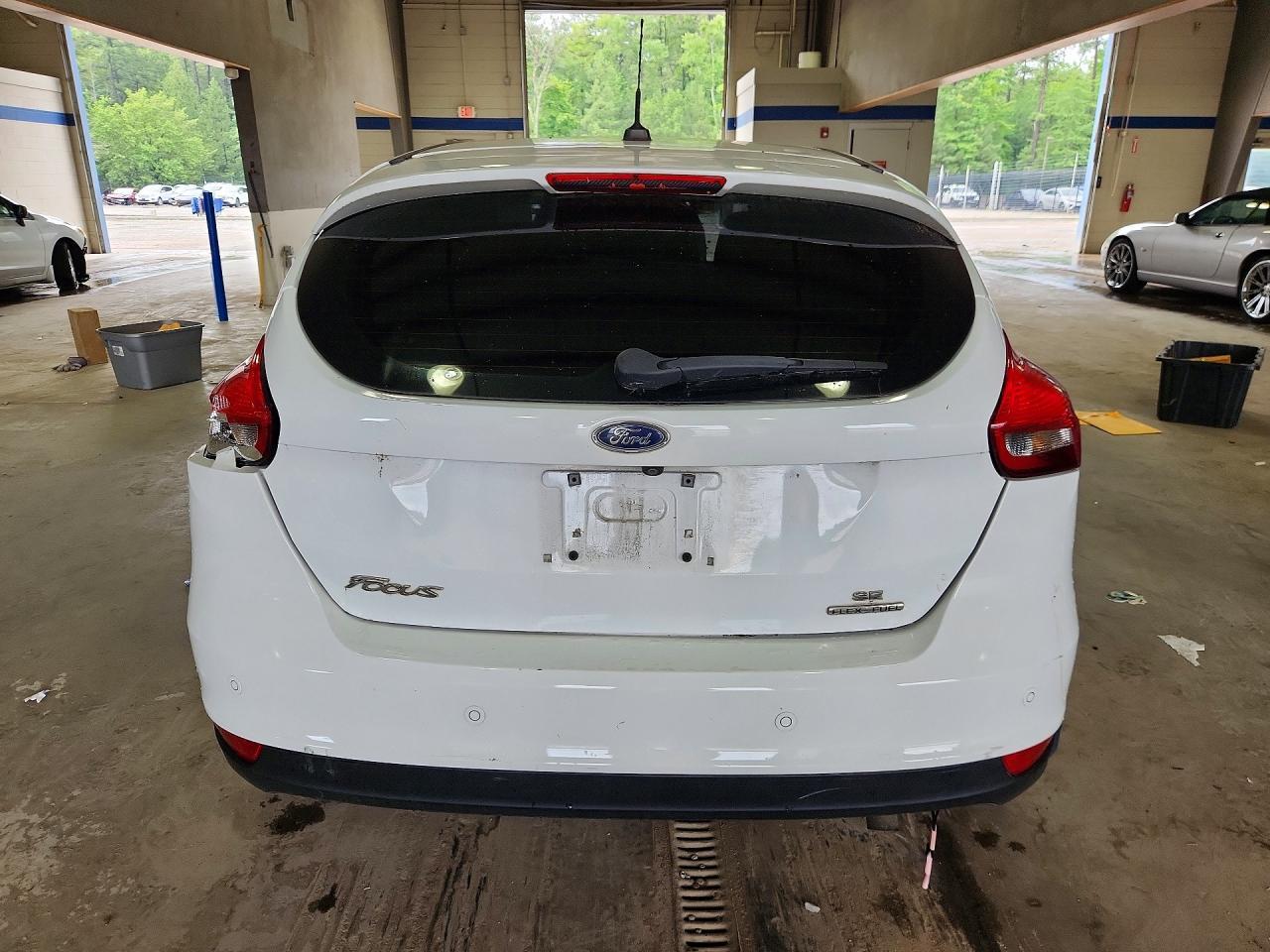 2016 Ford Focus Se - Image 6