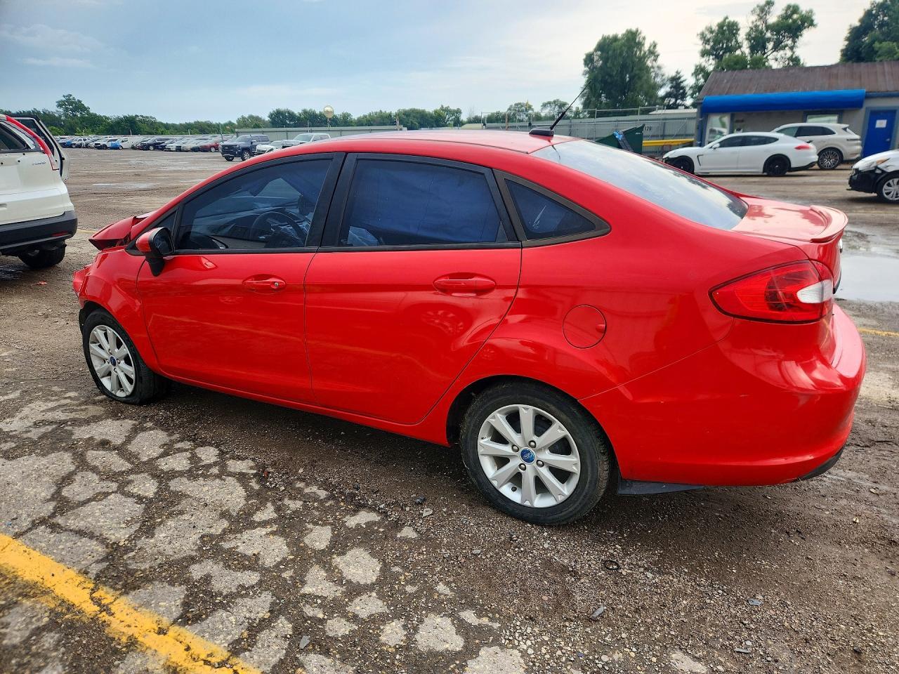 2012 Ford Fiesta Se - Фото 2