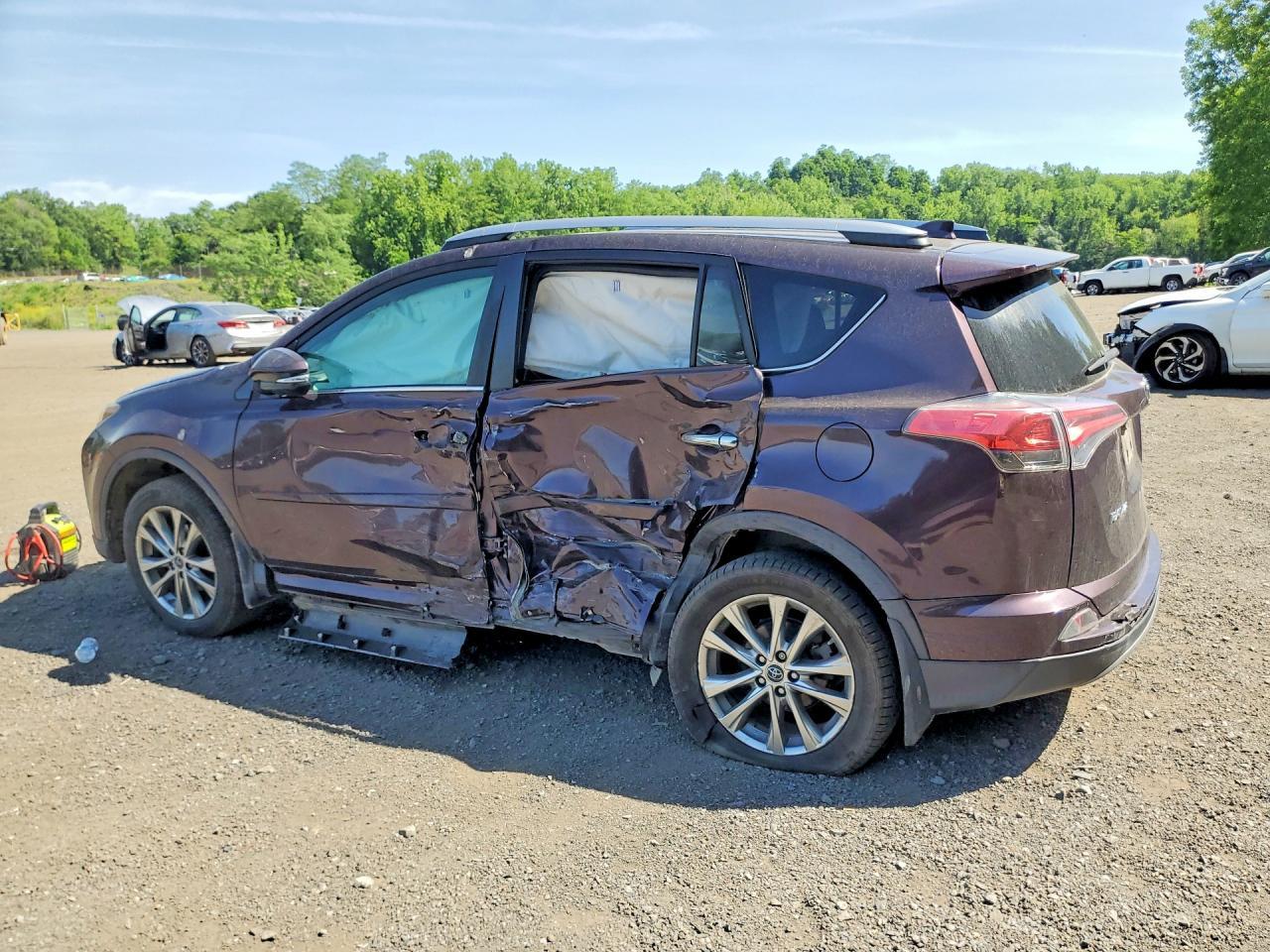 2018 Toyota Rav4 Limited - Фото 2