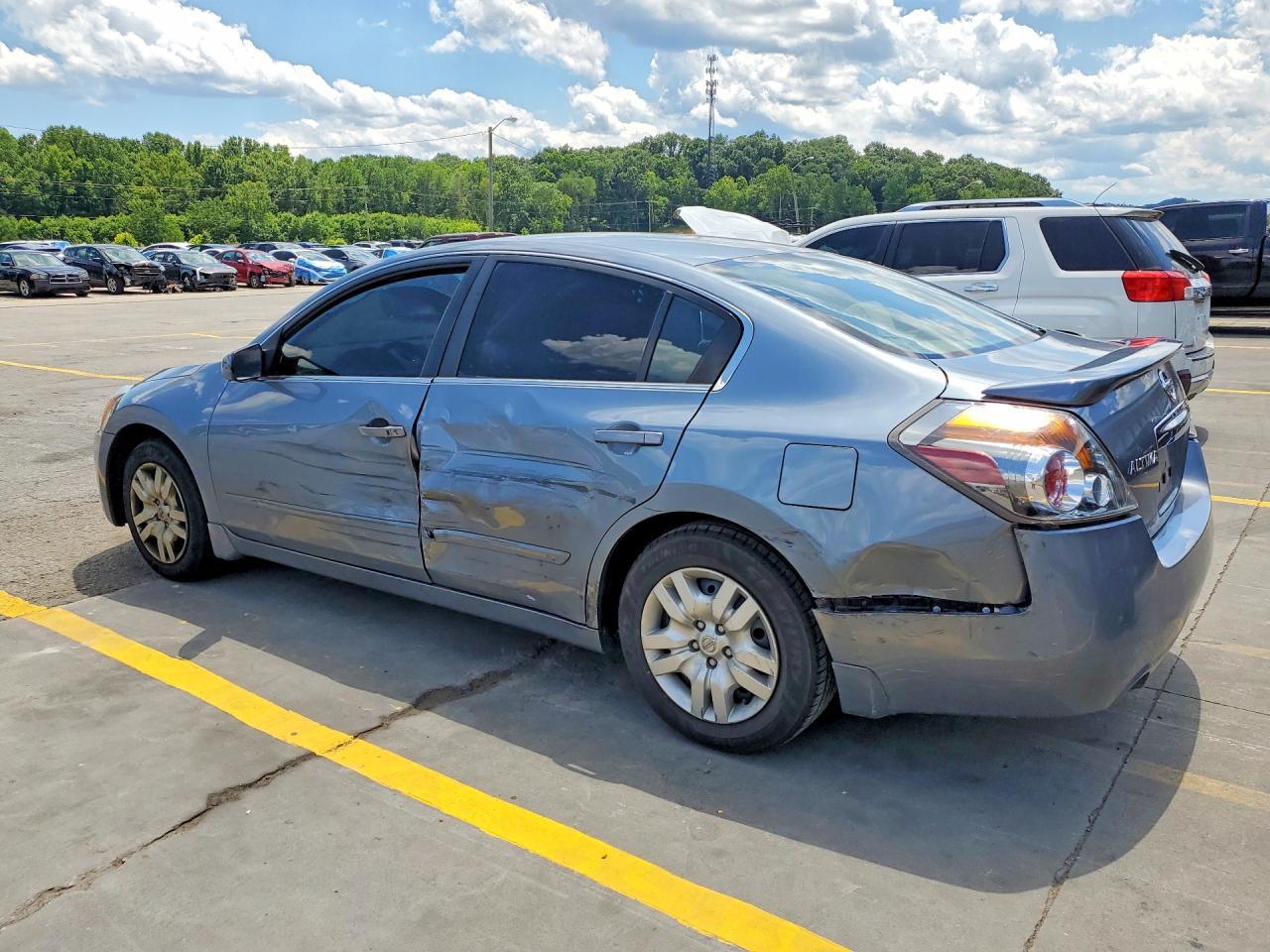 2012 Nissan Altima 2.5 - Image 2