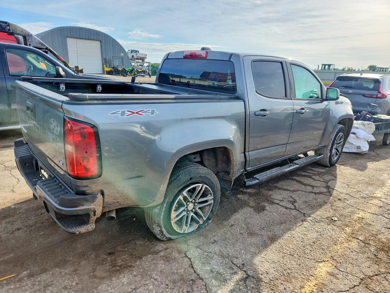 2021 Chevrolet Colorado - Фото 3