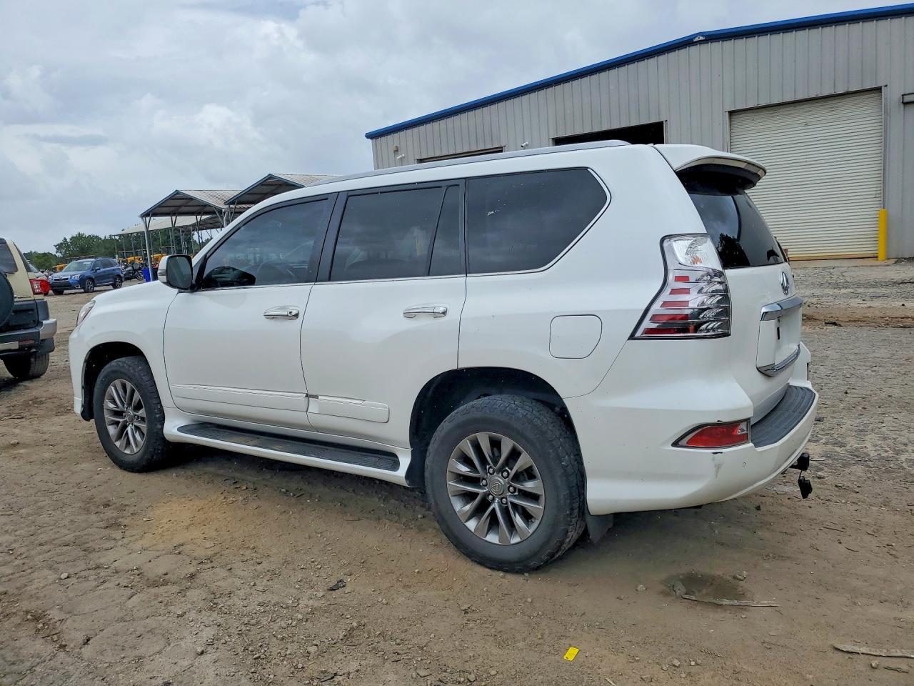 2014 Lexus Gx 460 Premium - Image 2