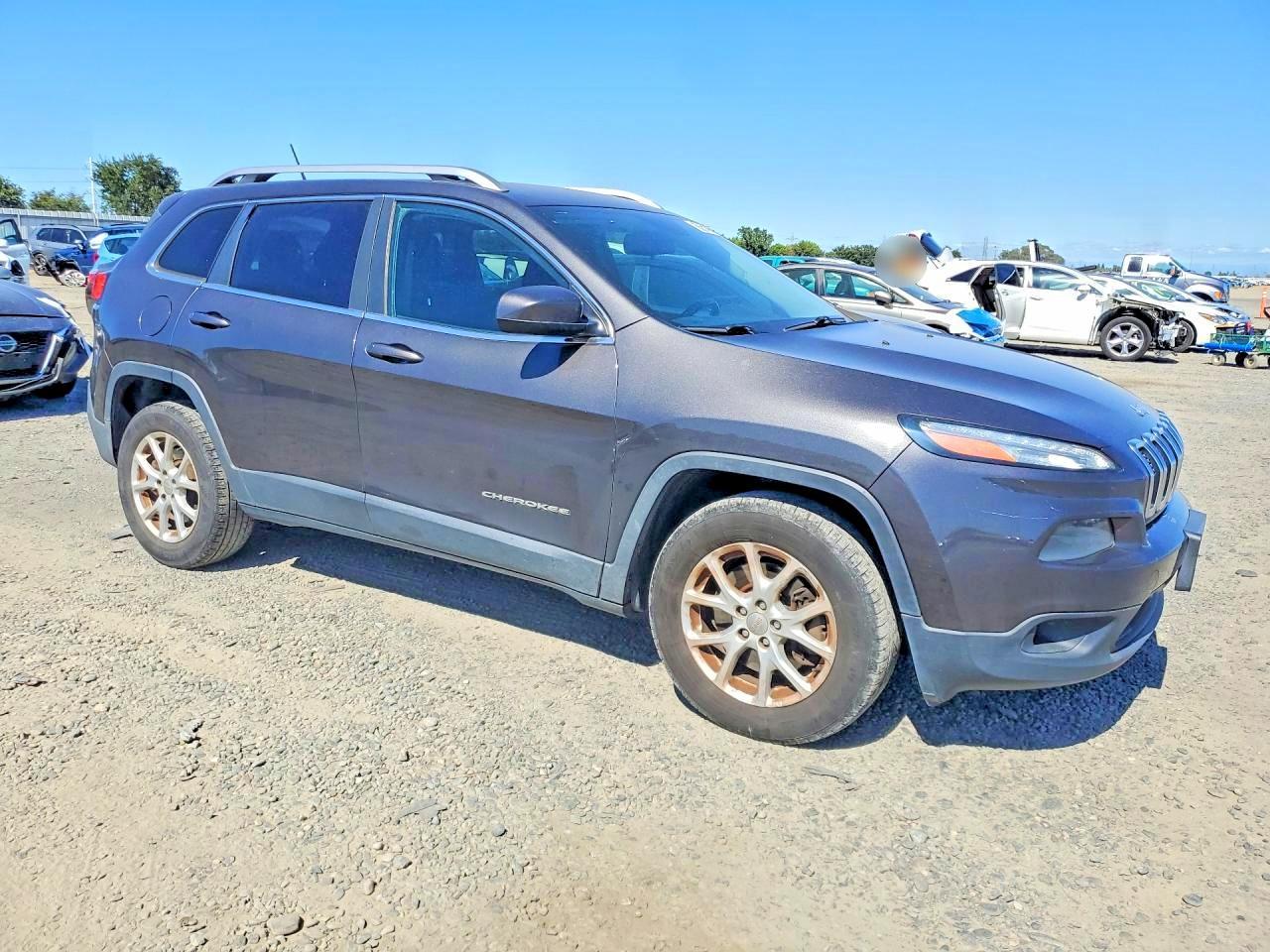 2014 Jeep Cherokee Latitude - Image 4